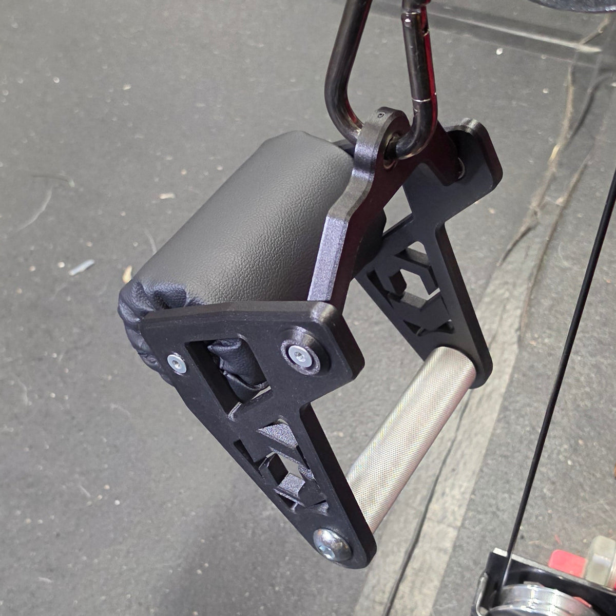 The Sidekick - Lateral Raise Cable Attachment V2 (non rotating handle)